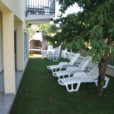 Guest house And Michaela 3*